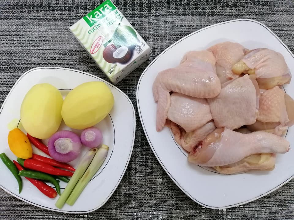 Resepi dan Cara untuk membuat Ayam Masak Lemak Cili Api Paling Mudah