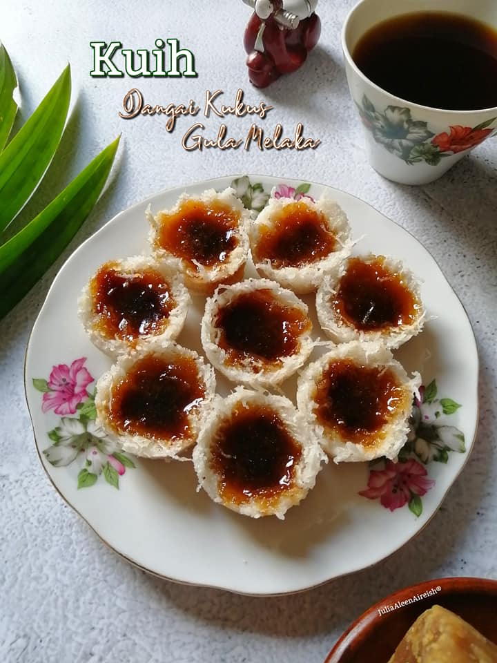 Cara untuk membuat Kuih Dangai Kukus Gula Melaka. Rasa sekali pasti nak