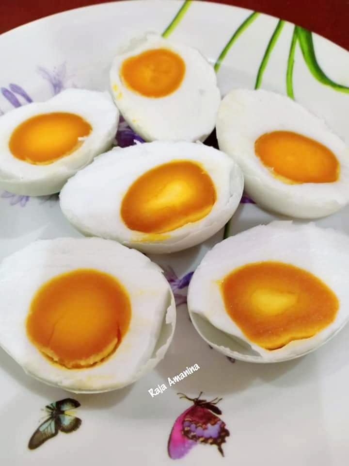 Cara untuk membuat Telur Masin sendiri di rumah. Persediaan Berbuka dan