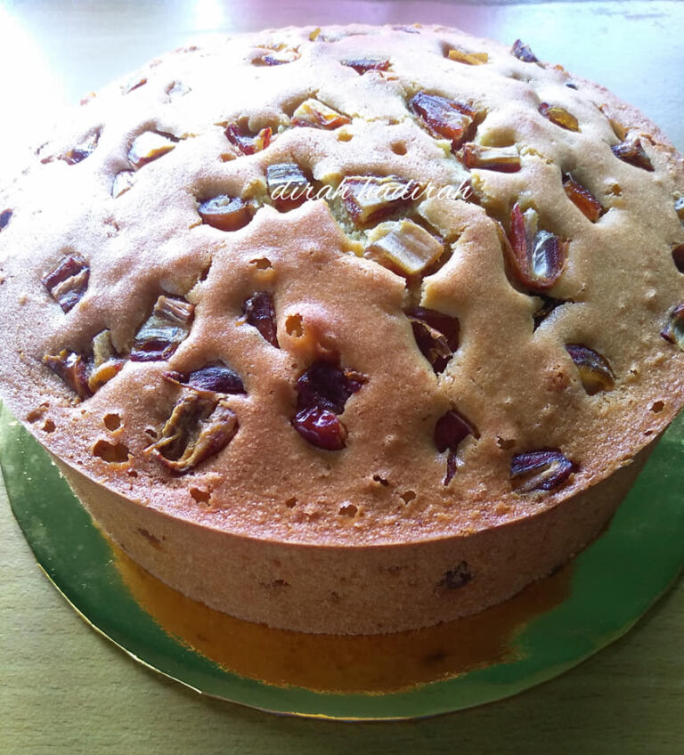 Cara untuk membuat Kek Kurma yang gebu gebas – MY Resepi