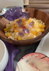 Cara untuk membuat Salad Makaroni Buah. Salad popular dari