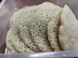 Cara untuk membuat Apam Serabai yang gebu dicicah bersama Kuah Durian. Padu beb! – MY Resepi